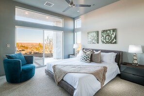 5 bedrooms, desk, iron/ironing board, free WiFi