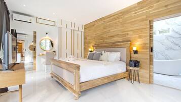 9 bedrooms, in-room safe, free WiFi, bed sheets