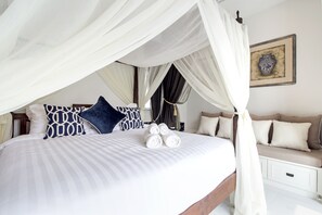 9 bedrooms, in-room safe, free WiFi, bed sheets