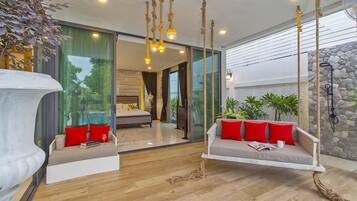 9 bedrooms, in-room safe, free WiFi, bed sheets