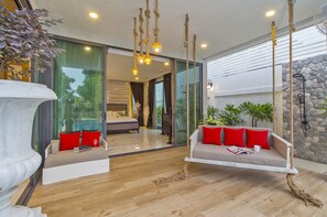 9 室のベッドルーム、セーフティボックス (室内)、WiFi (無料)、ベッドシーツ