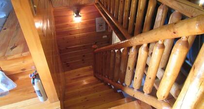 Yksinäinen mökki Retreat