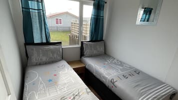 Chalet | 2 makuuhuonetta, vauvan matkasänky, ilmainen Wi-Fi, vuodevaatteet