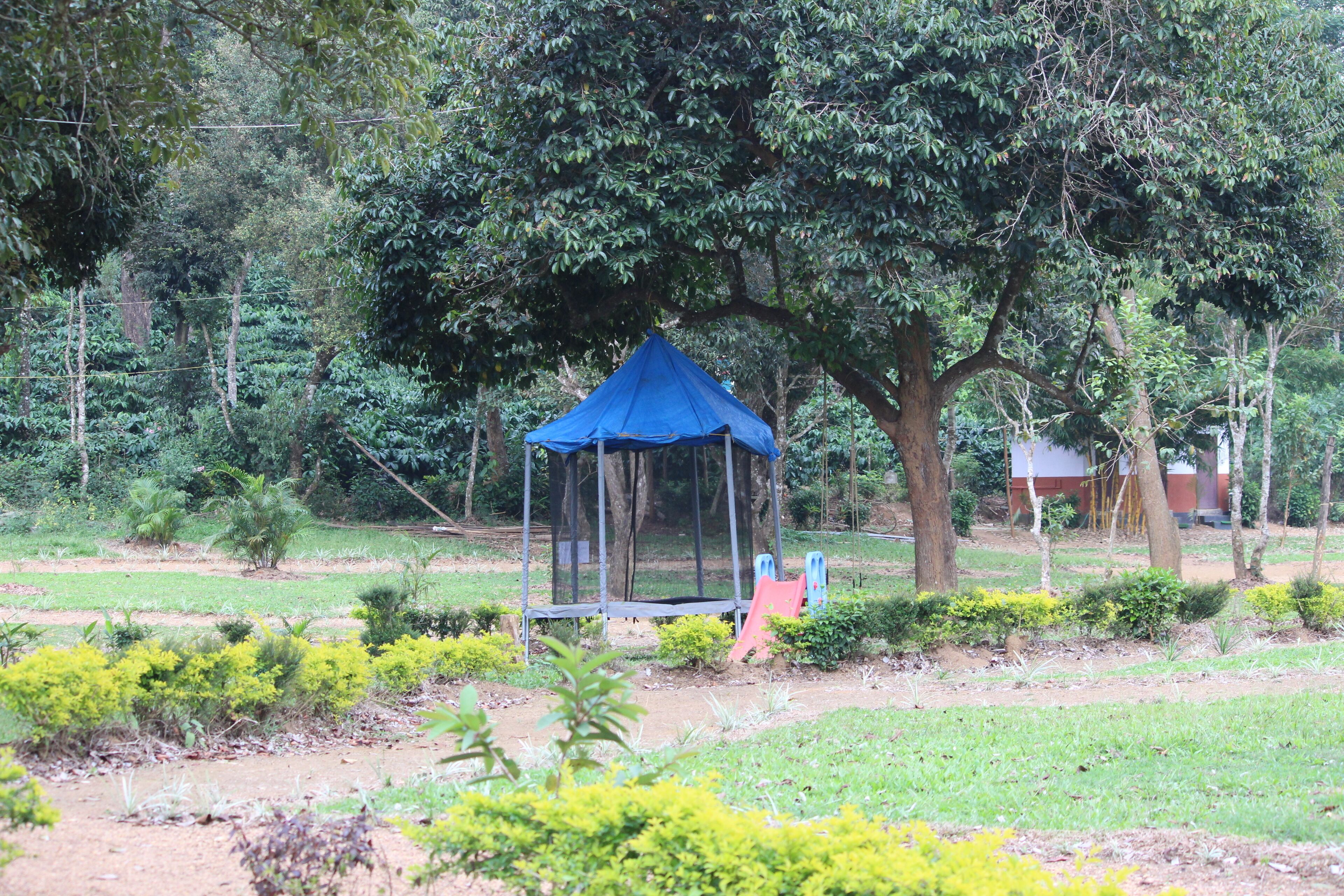 Children’s play area – outdoor