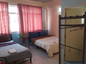 1 bedroom, soundproofing, free WiFi - OK Home Hostel (Bangkok)