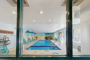 Indoor pool, a heated pool - Cozy resort studio - Walk to lifts, shops, restaurants & entertainment (Keystone)