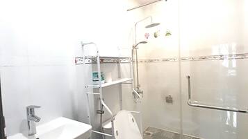 Shower, free toiletries, hair dryer, slippers