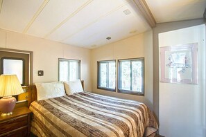 House (#244) | 1 bedroom, free WiFi - #244 (Breckenridge)