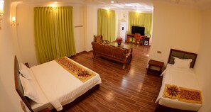 Family Triple Room - Shwe Hin Thar Hotel (Mandalay)