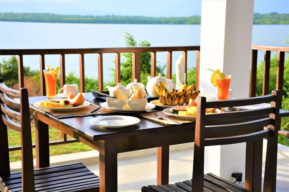 Ashansa Lagoon Resort