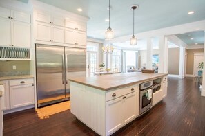 Private kitchen - Hen Haven Country House (Langley)