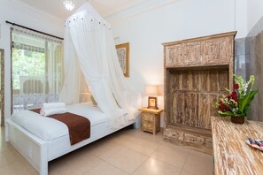 Villa, 2 chambres | Bureau, Wi-Fi gratuit