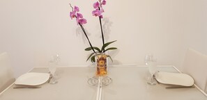 Dining - Cocoon Stanislas in a very central calm (nancy)