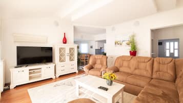 Villa, 3 Schlafzimmer | Wohnbereich