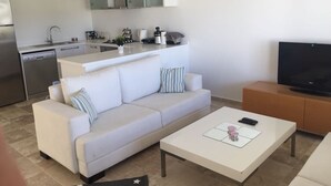Villa, 3 Bedrooms | Living room | LCD TV