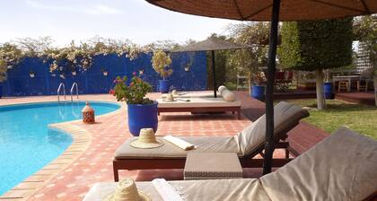 Gnaoua Suite with breakfast included and pool view
