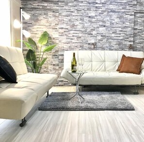 House, 3 Bedrooms | 3 bedrooms, free WiFi - Tengachaya House (Osaka)