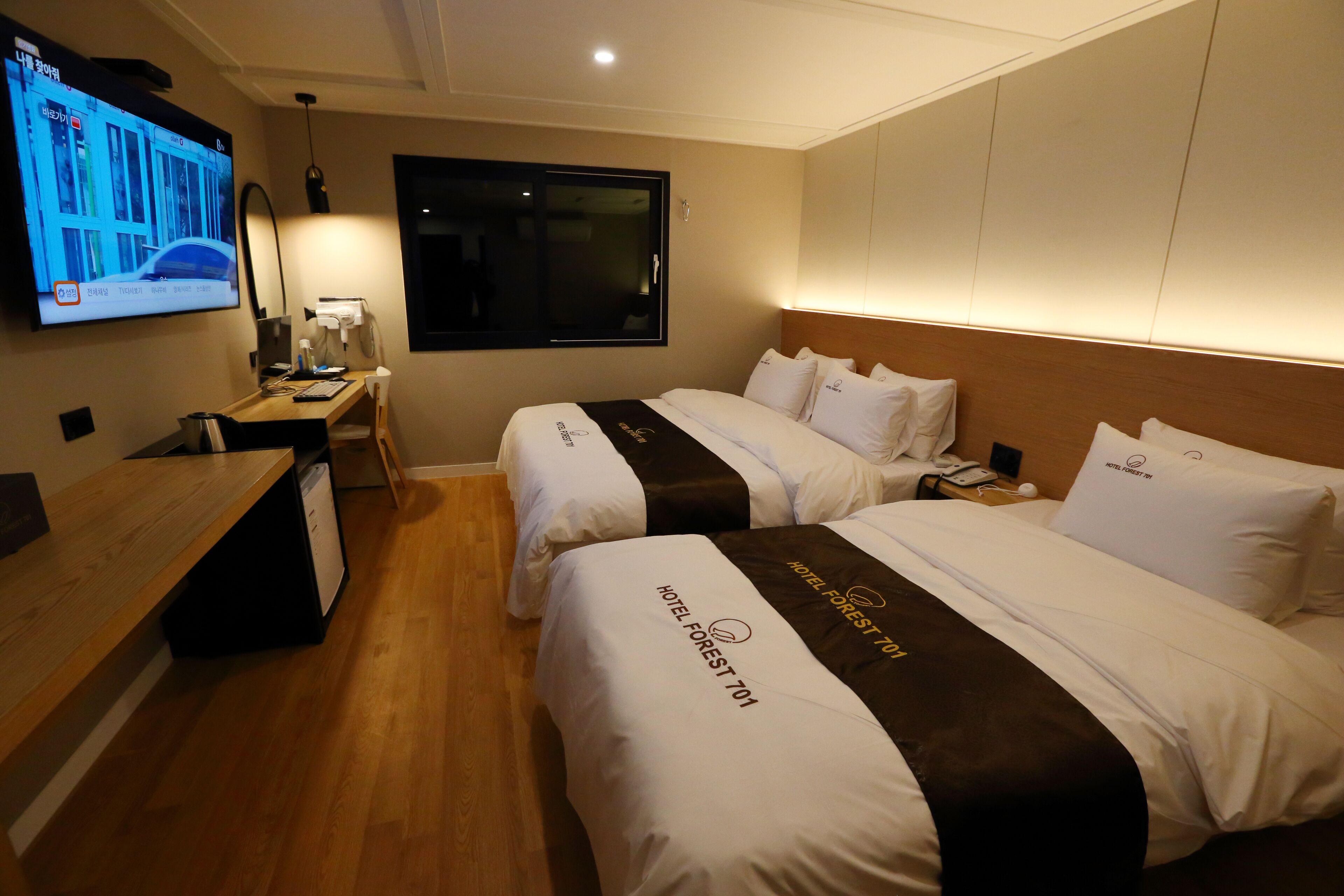 twin room | 1 bedroom, premium bedding, down duvets, free wifi