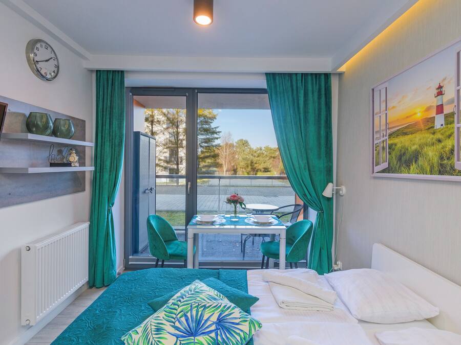 Apartemen (2/B006) | Area keluarga | TV layar datar