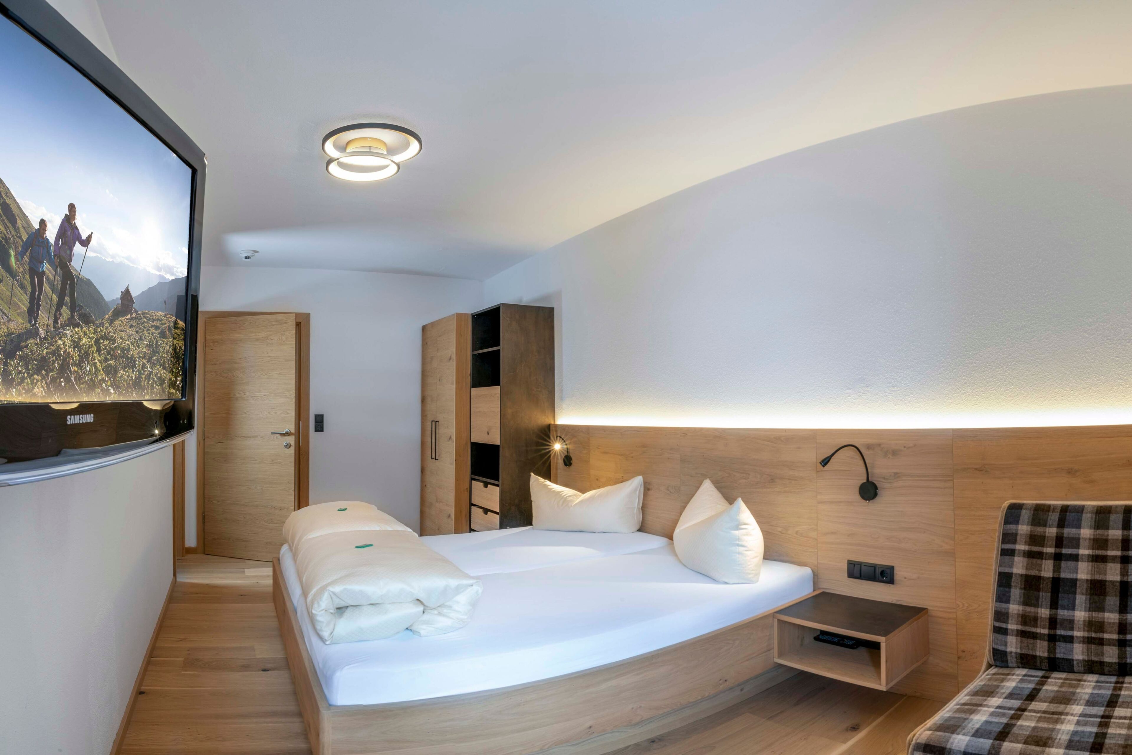 3 Schlafzimmer, Zimmersafe, WLAN, Bettwäsche