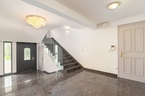 Hallway - Rooms and Apartments in Eagle's Nest (Ljubljana)