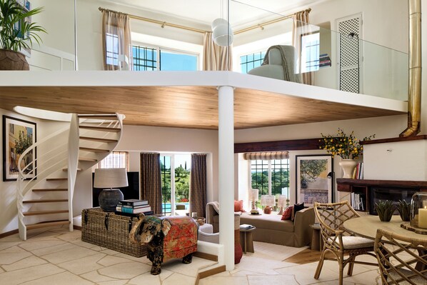 Comfort Villa | Living area