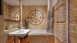 Departamento (17) | Baño | Secadora de cabello y toallas 