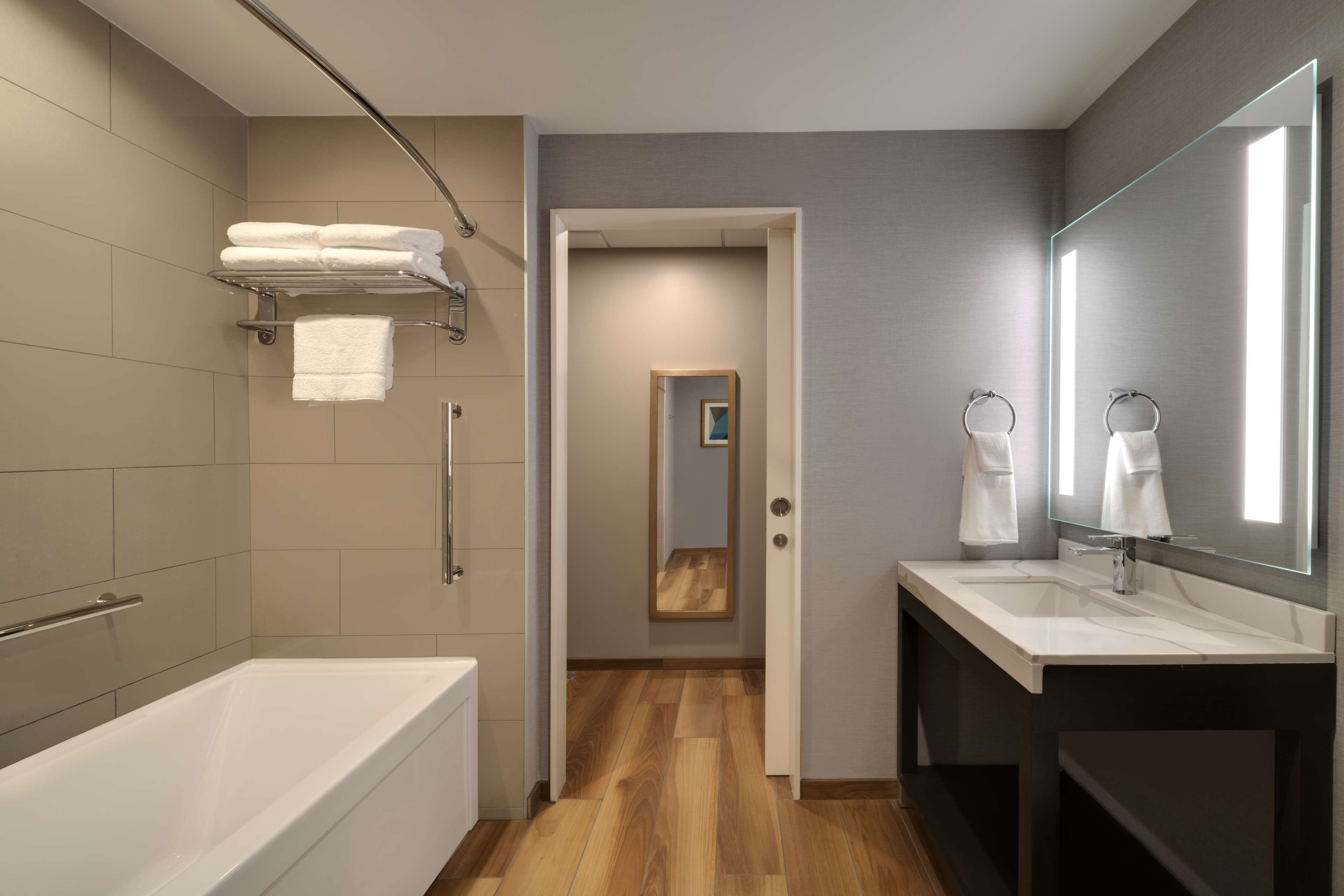 Photo - Hyatt Place LAX/Century BLVD