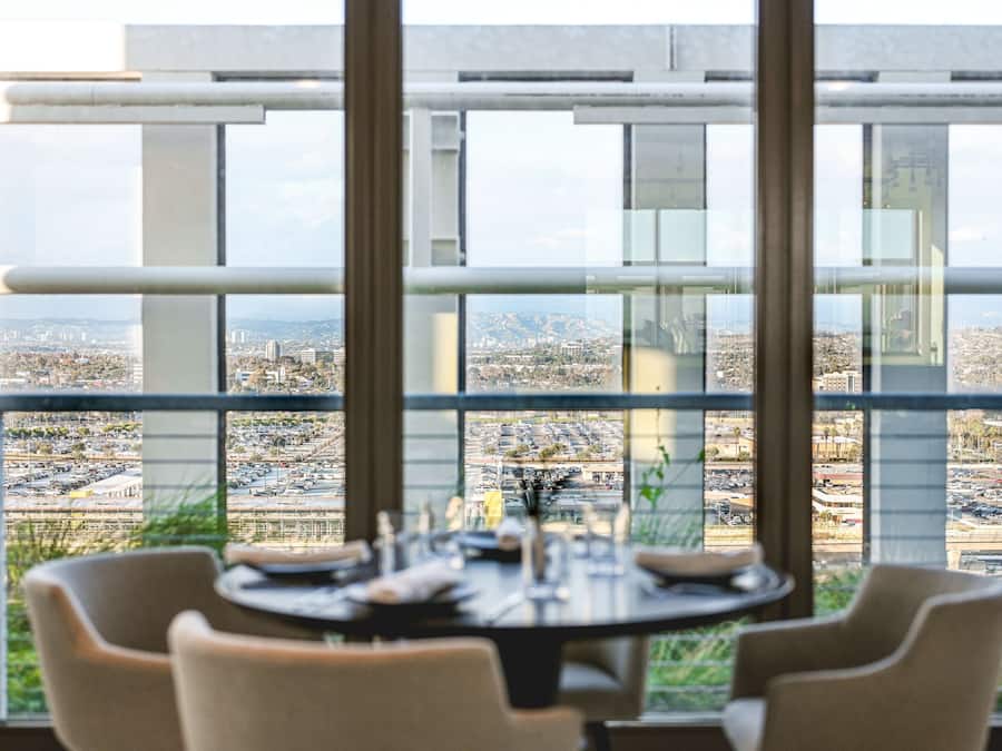 Breakfast, lunch and dinner served