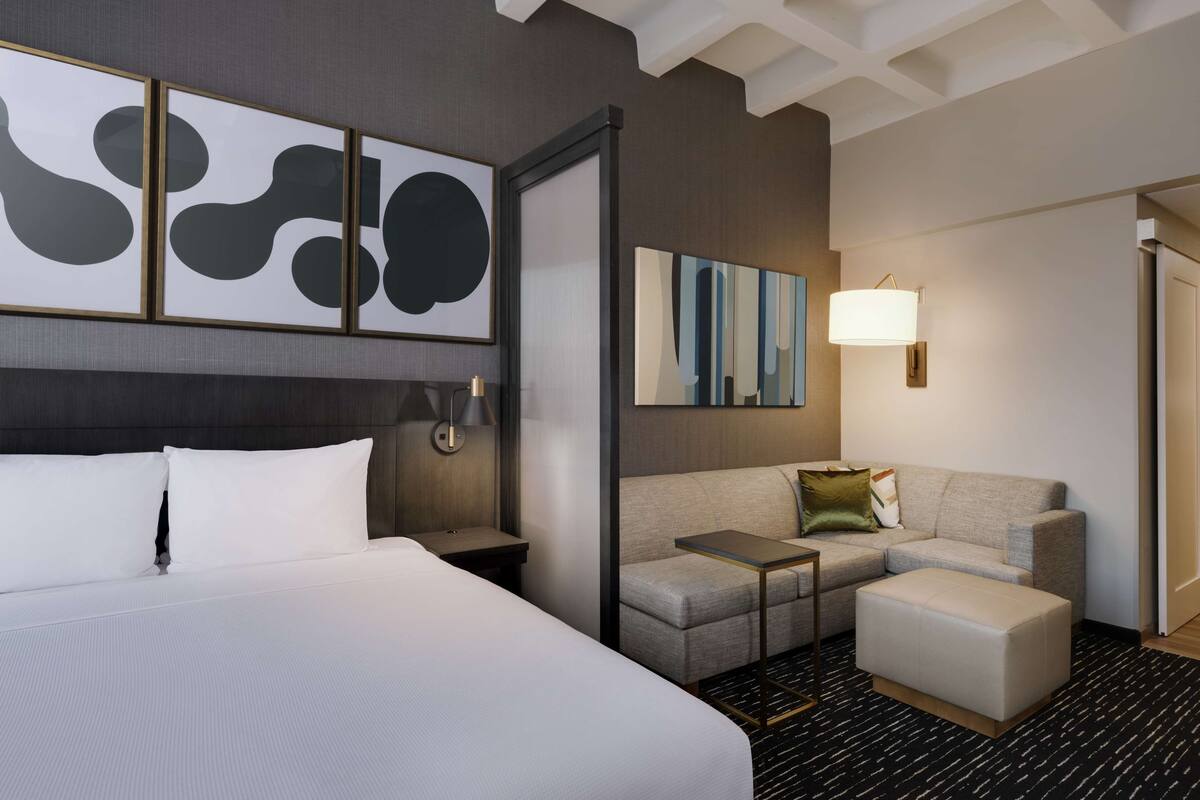 1 bedroom, premium bedding, pillow-top beds, in-room safe