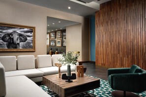 Lobby - Hyatt House LAX/Century Blvd (Los Angeles)