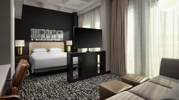 Premium bedding, in-room safe, desk, laptop workspace