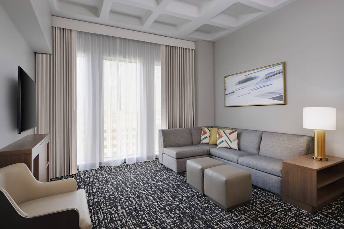 1 bedroom, premium bedding, in-room safe, desk