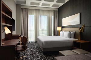 Guest Room, Room, 1 King Bed | Premium bedding, in-room safe, desk, laptop workspace