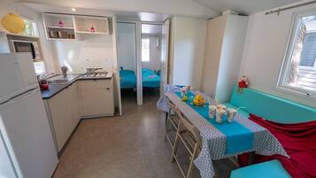 Espresso maker, highchair