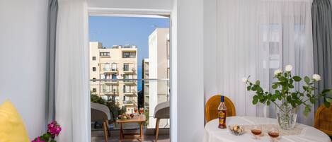 43 inci televisyen skrin rata dengan satelit, TV, Netflix