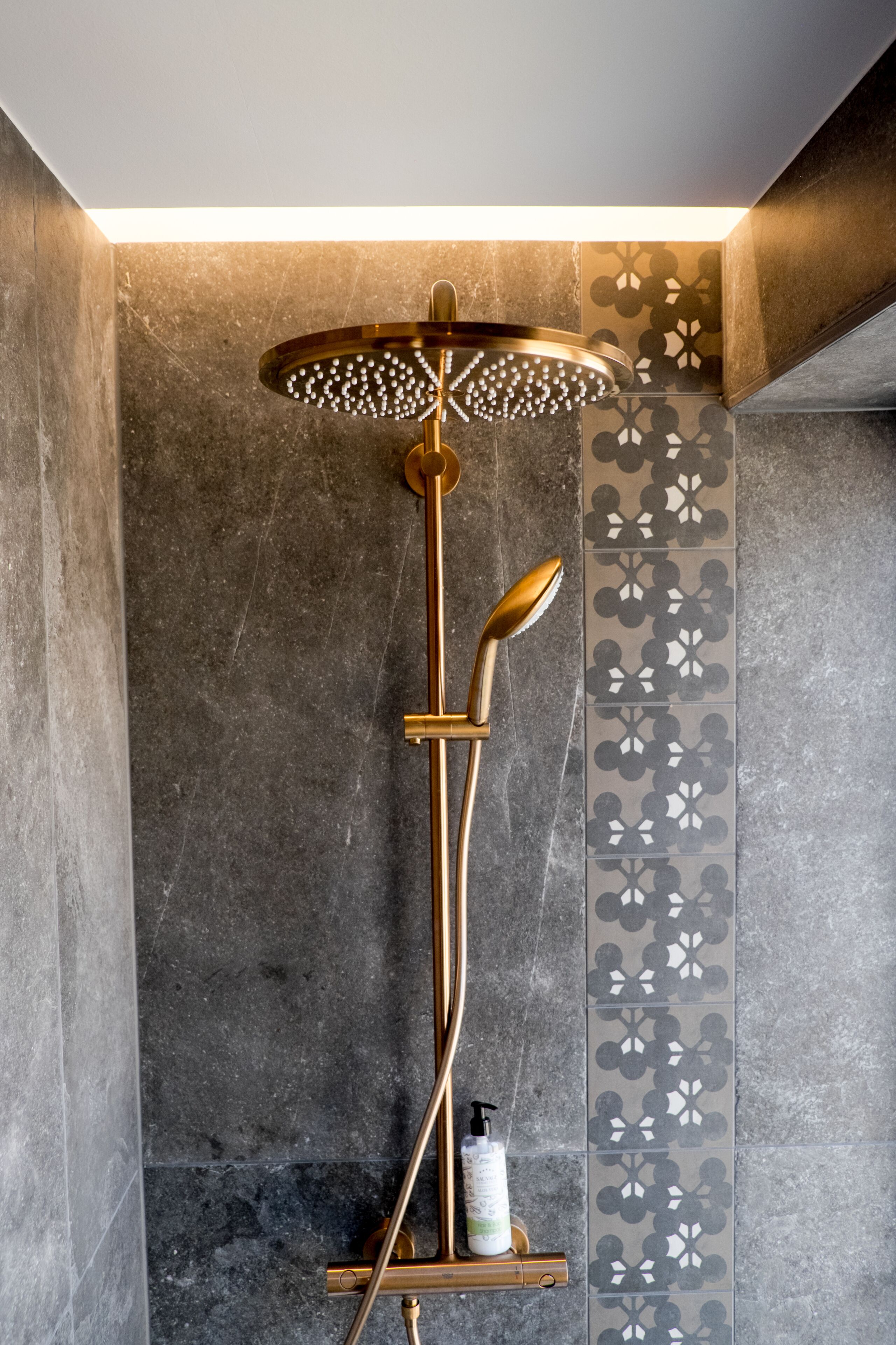 double room | bathroom | towels