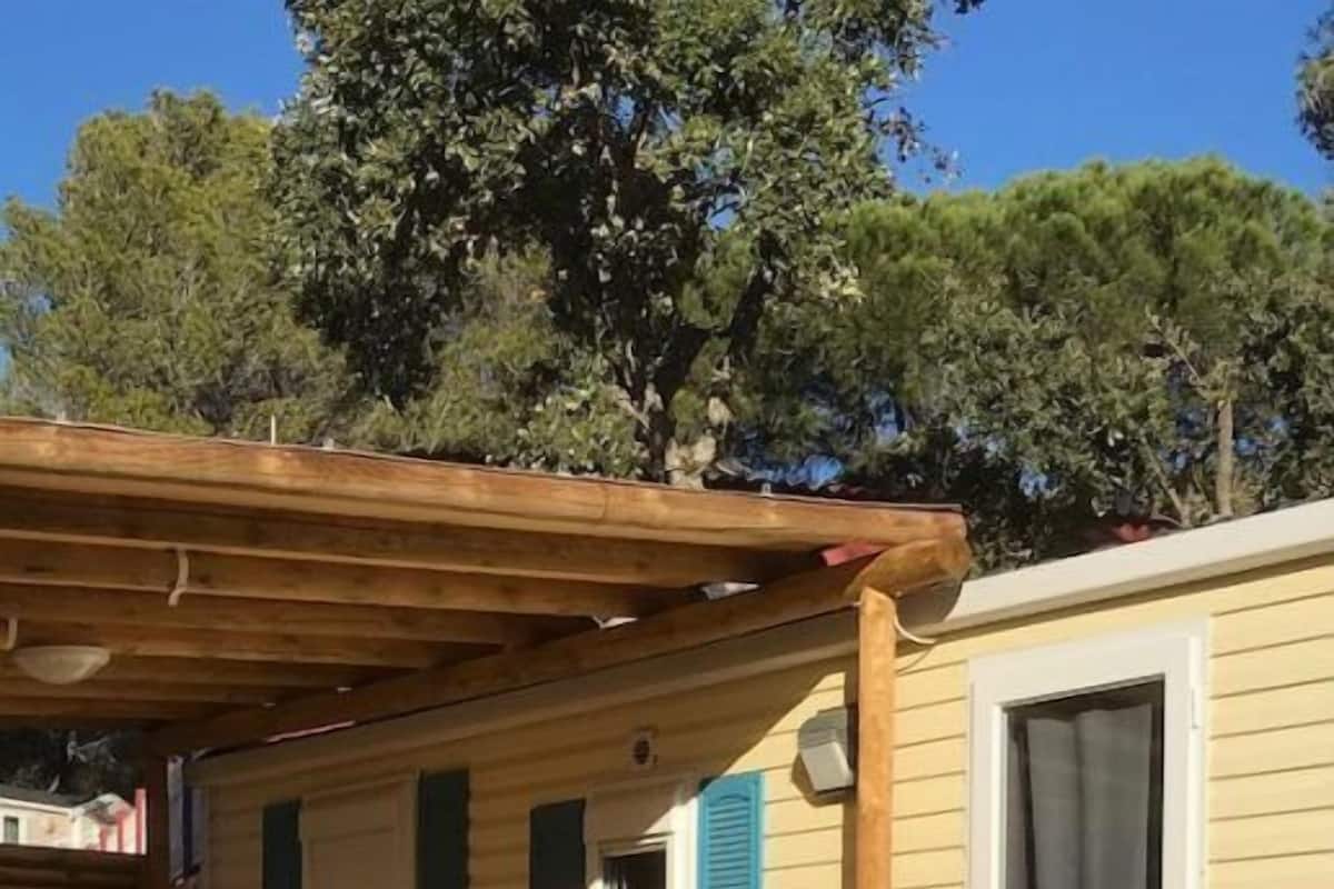 Deluxe Mobile Home, Jetted Tub | Terrace/patio