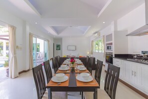 Dining - Private Pool Villa 4 bedrooms for family (Phuket)