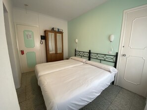 Kostenlose Babybetten, kostenloses WLAN