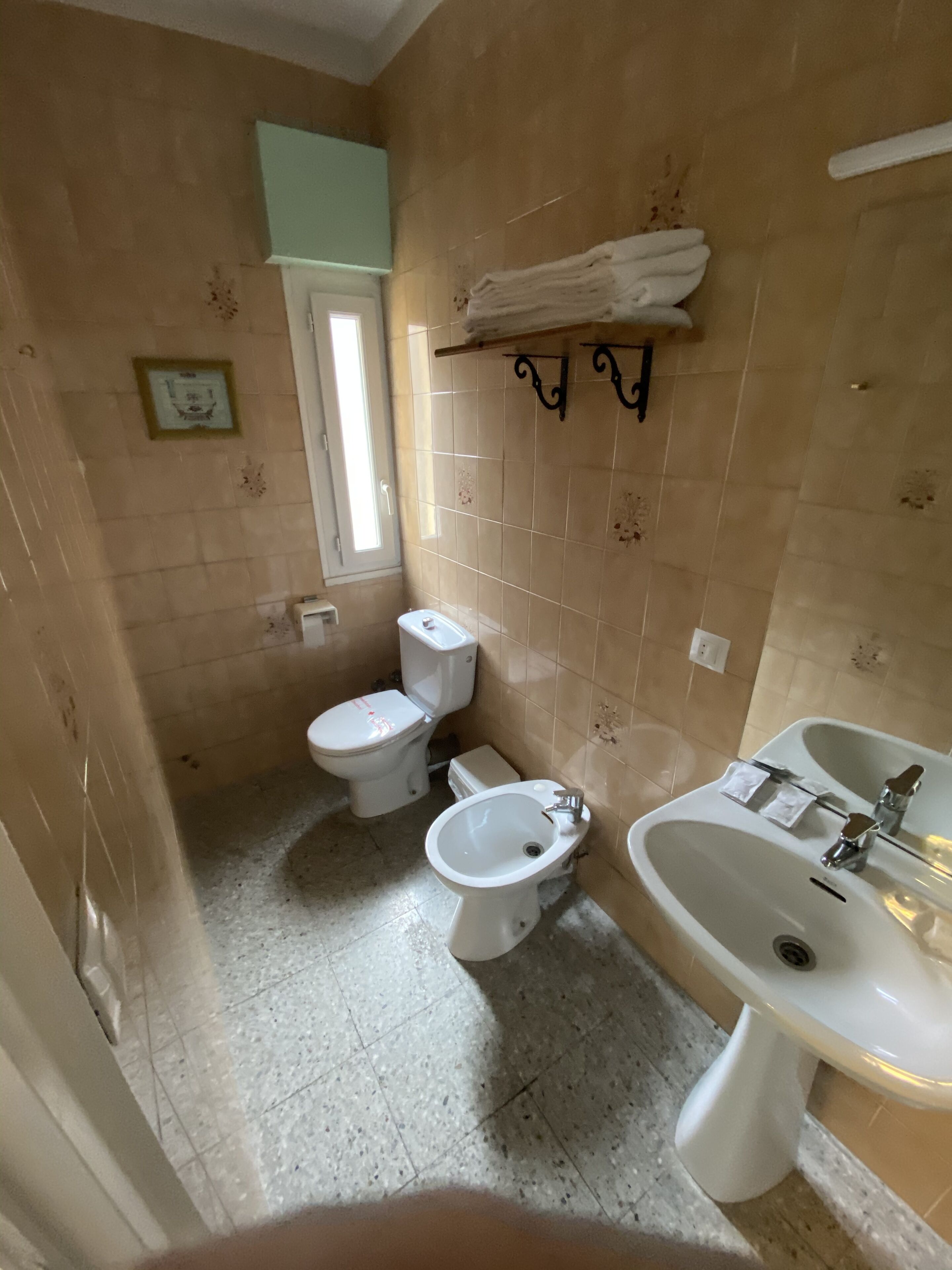 Free toiletries, towels