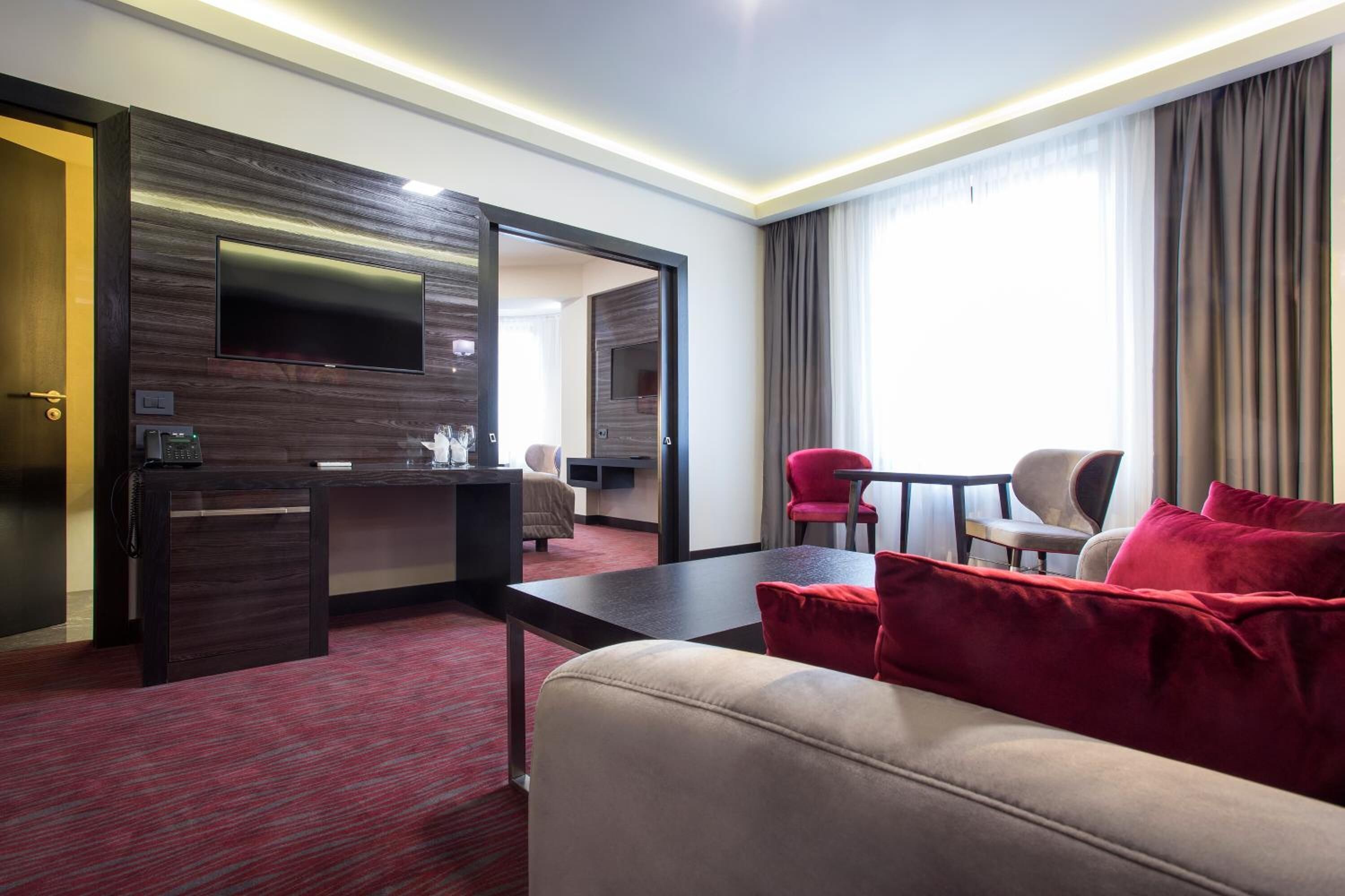 Photo - Old Town Hotel