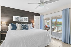2 bedrooms, iron/ironing board, free WiFi, bed sheets - Pet Friendly, Lake Views, Walk 2 Beach, FREE Beach Chair Setup, Pickleball, Tennis & Shuffleboard! (Destin)