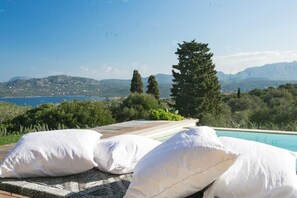 Pool - Sea view villa with private pool, 3 bedrooms, 3 bathrooms (cugnana)