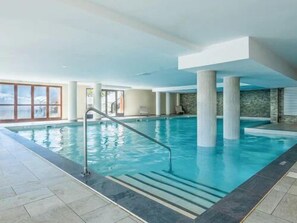 Indoor pool, outdoor pool
