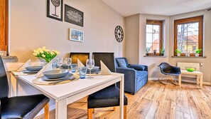 Apartamento (7) | Zona de estar | Una televisión de pantalla plana
