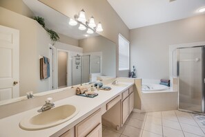 Combined shower/bathtub, hair dryer, towels, toilet paper - Sabal Harbour, Bradenton,  Florida, United States Florida (Bradenton)