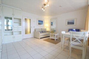 Unclassified image, 5 of 13, button - Metropol House, apt. 109 (Sylt)