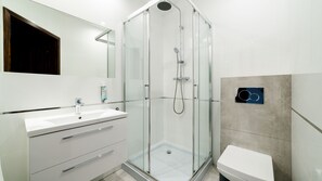 Apartment (5) | Bathroom | Shower, towels