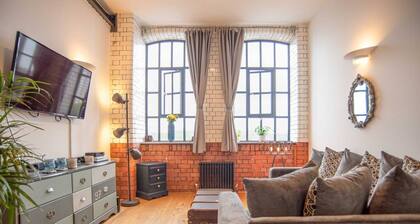 Unique Industrial Apartment